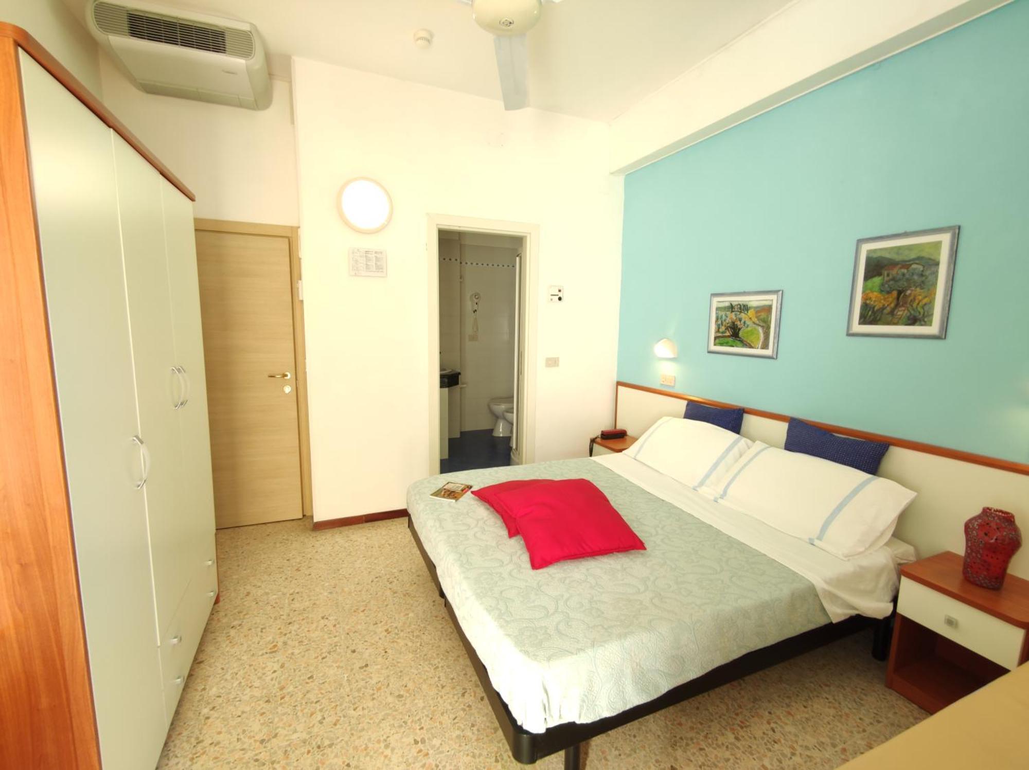 Hotel Adria B&B Misano Adriatico Cameră foto